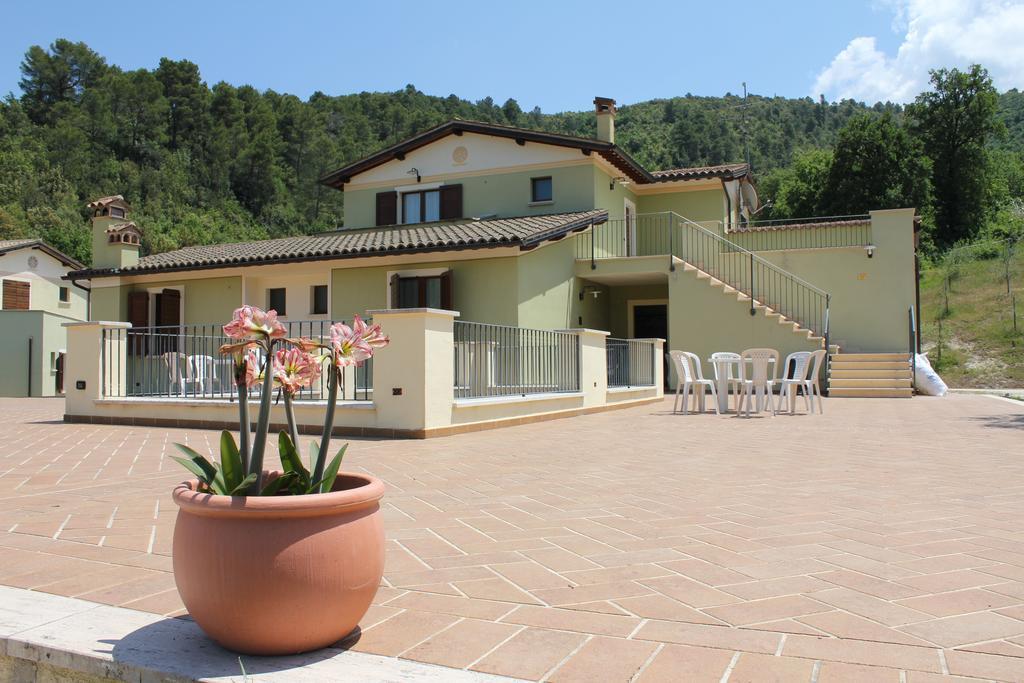 Valle Rosa Spoleto Luaran gambar