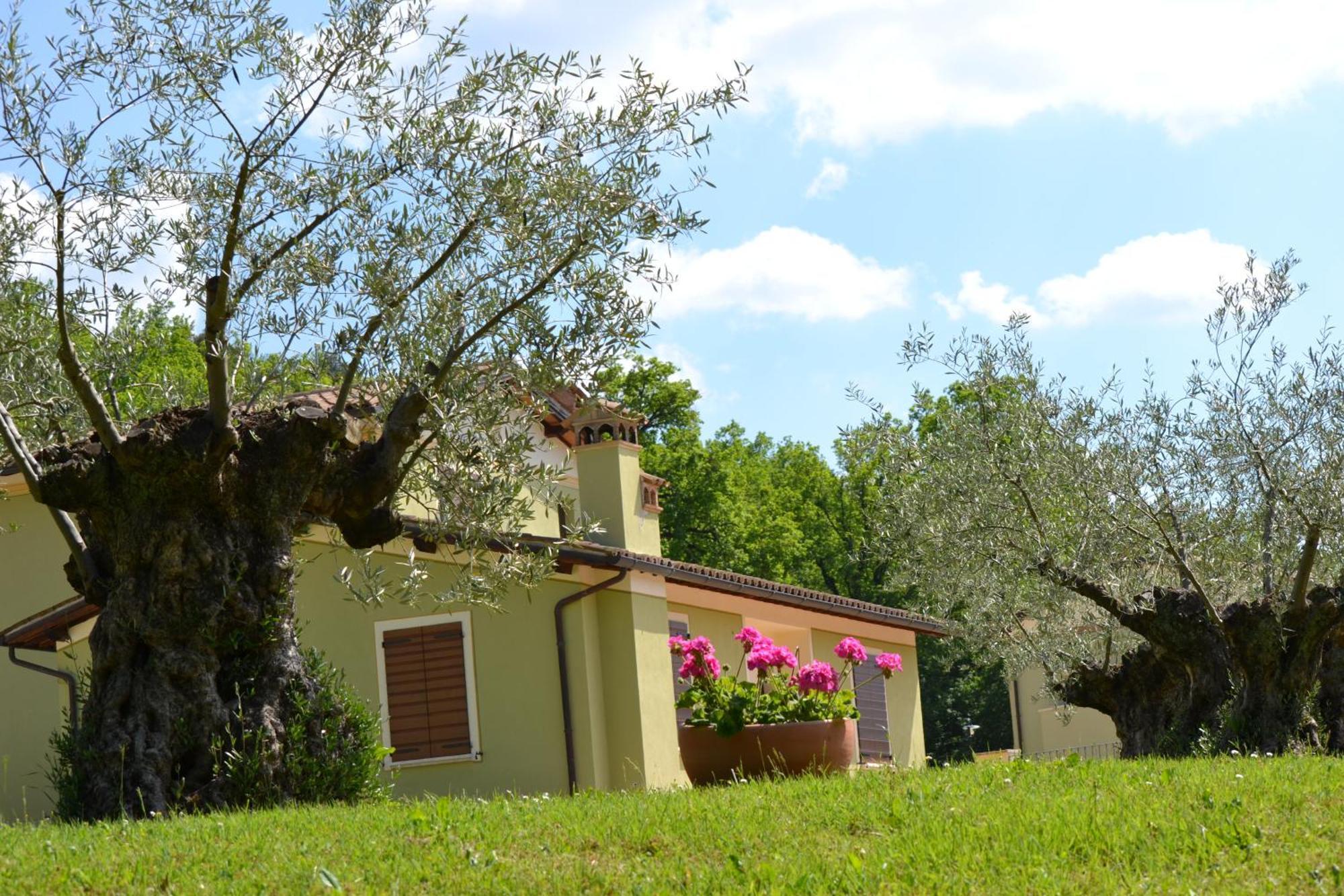 Valle Rosa Spoleto Luaran gambar