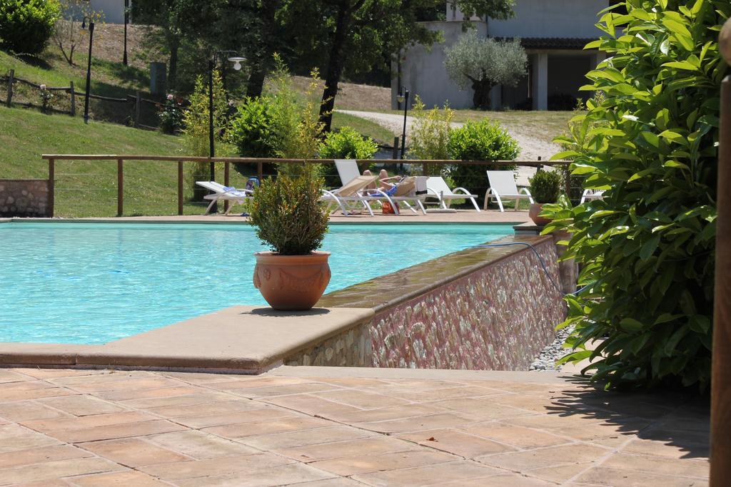 Valle Rosa Spoleto Luaran gambar